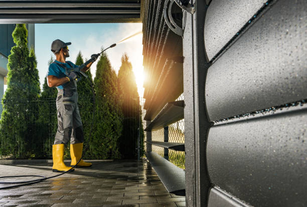 Best Animal Enclosure Cleaning  in Sunrise, FL